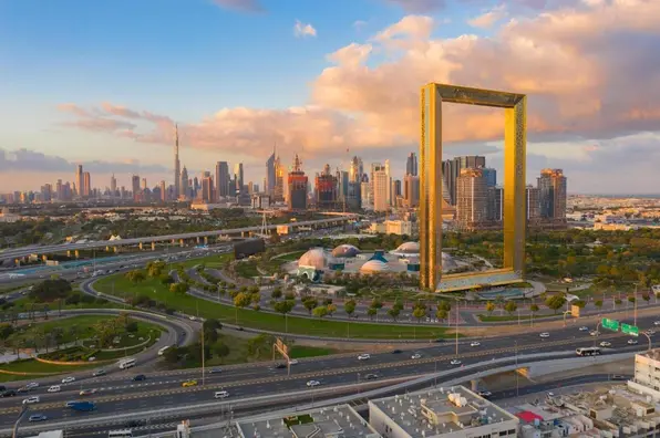 Dubai Frame Tour Experience